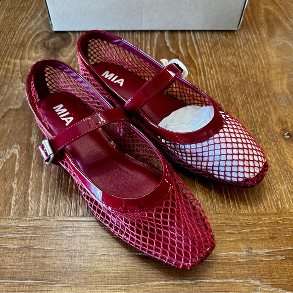 NIB dark red MIA Rayza mesh & patent flats 8M - Picture 2 of 12